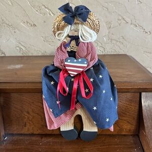 Vintage Sweetheart Co 1992 Americana Patriotic Wooden Shelf Doll